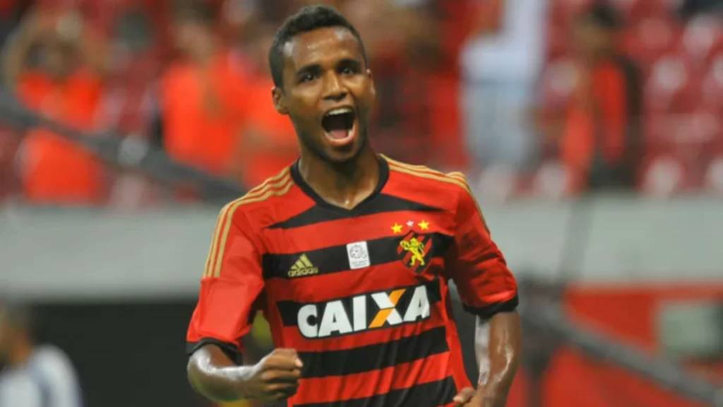 Rithely comenta feliz coincidência, mas deixa superstição de lado (Foto: Divulgação/ Sport Recife)