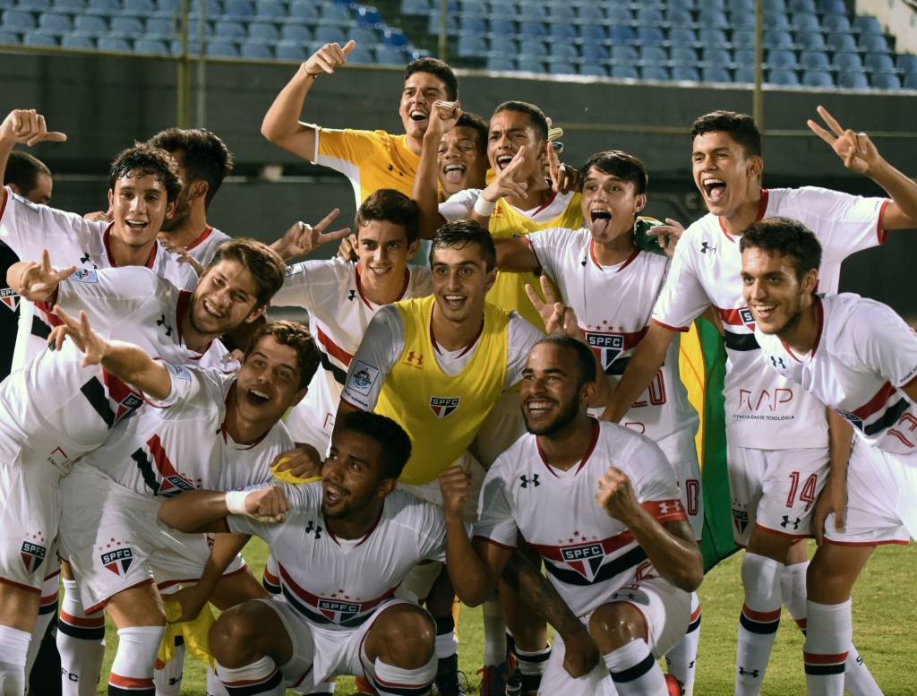O São Paulo conquistou o título com um gol de Lucas Fernandes, aos 40 minutos do segundo tempo (Foto: Norberto Duarte/AFP)