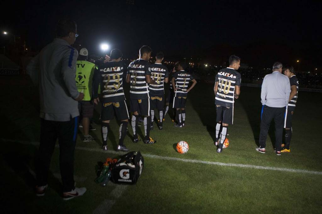 Relógio do juiz não parou durante a interrupção em El Salvador (foto: Daniel Augusto Jr./Agência Corinthians)