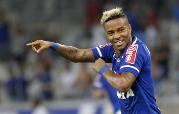 Rafael Silva também bem e marcou duas vezes contra o Fluminense (Washington Alves/Light Press)