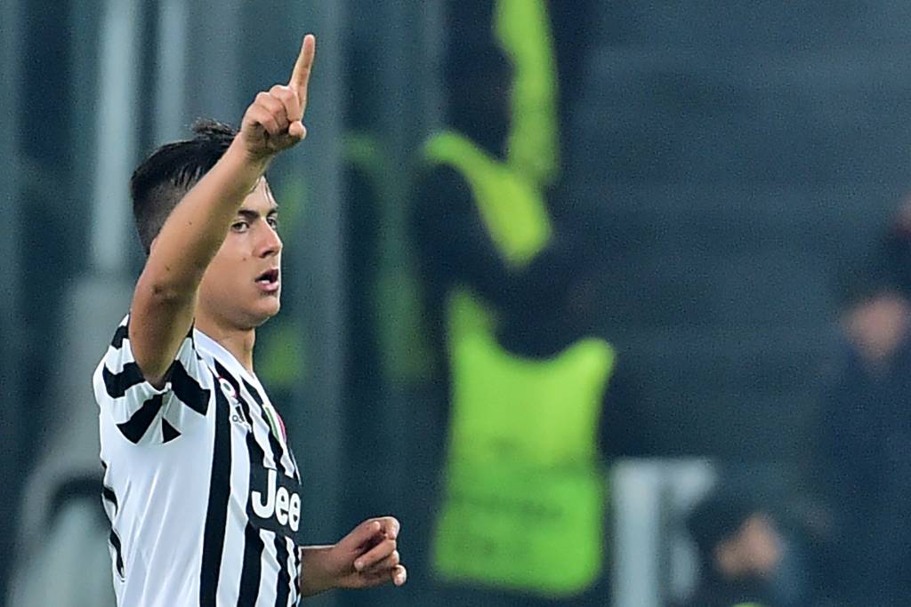 O argentino Paulo Dybala marcou o primeiro gol da Juve na partida (Foto: GIUSEPPE CACACE/AFP)