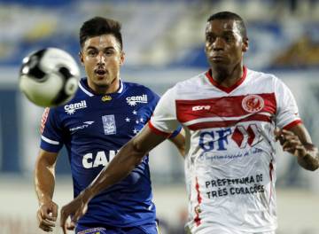 Willian retornou de lesão na rodada passada, contra o Tricordiano; atacante ainda não marcou em 2016 (Washington Alves/Light Press)