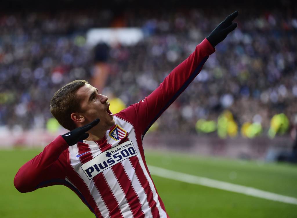 Griezmann foi quem decidiu o clássico madrilenho com gol que selou triunfo (Foto: AFP/PIERRE-PHILIPPE MARCOU)