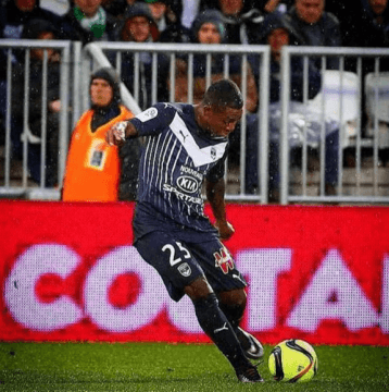 Malcom atua por 15 minutos, mas não resolve para o Bordeaux, que perde fora de casa (Foto:Divulgação)