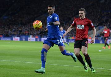 O Leicester tropeçou em casa, empatando com o West Bromwich (Foto: Oli Scarff/AFP)