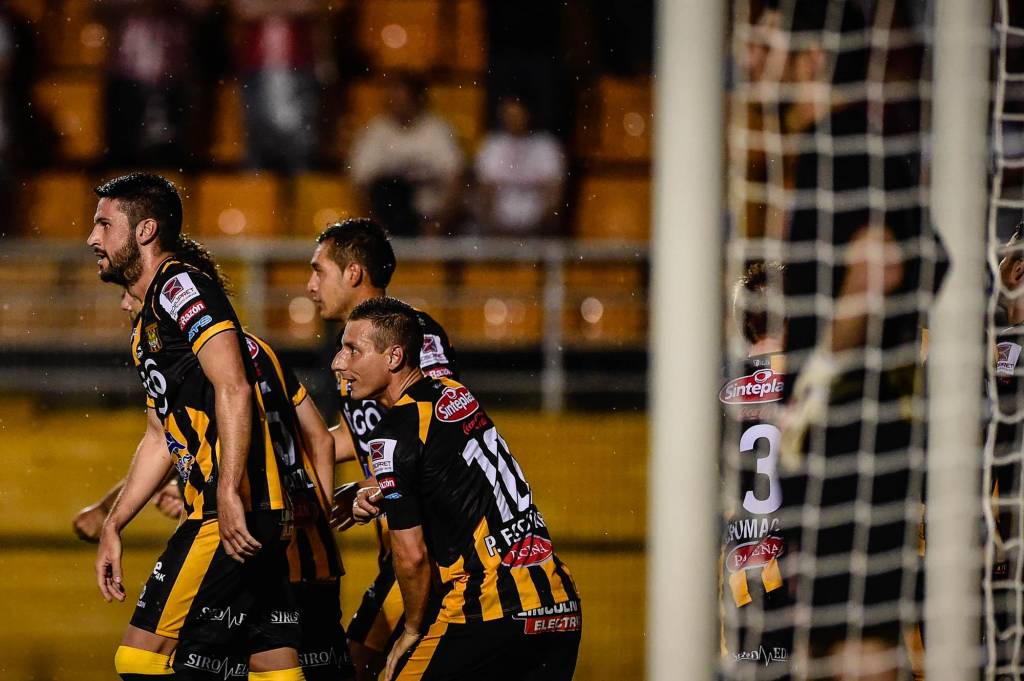The Strongest ficará perto da vaga se bater o Trujillanos (Foto: Fernando Dantas/Gazeta Press)