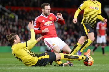 Mata marcou no fim e garantiu a vitória para o Manchester United (Foto: Oli Scarff/AFP) 