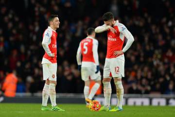 O Arsenal até abriu o placar, mas sofreu a virada dentro de casa (Foto: Glyn Kirk/AFP) 