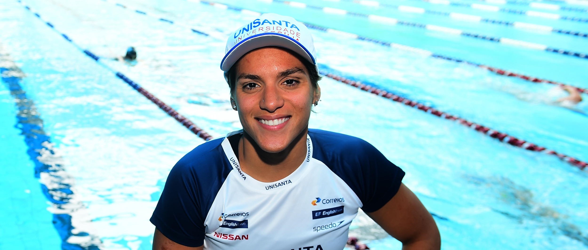 Ana Marcela Cunha fará cirurgia a tempo de se recuperar e voltar a treinar para o Mundial de maratonas aquáticas de 2017 (Foto: Sergio Barzaghi/Gazeta Press)