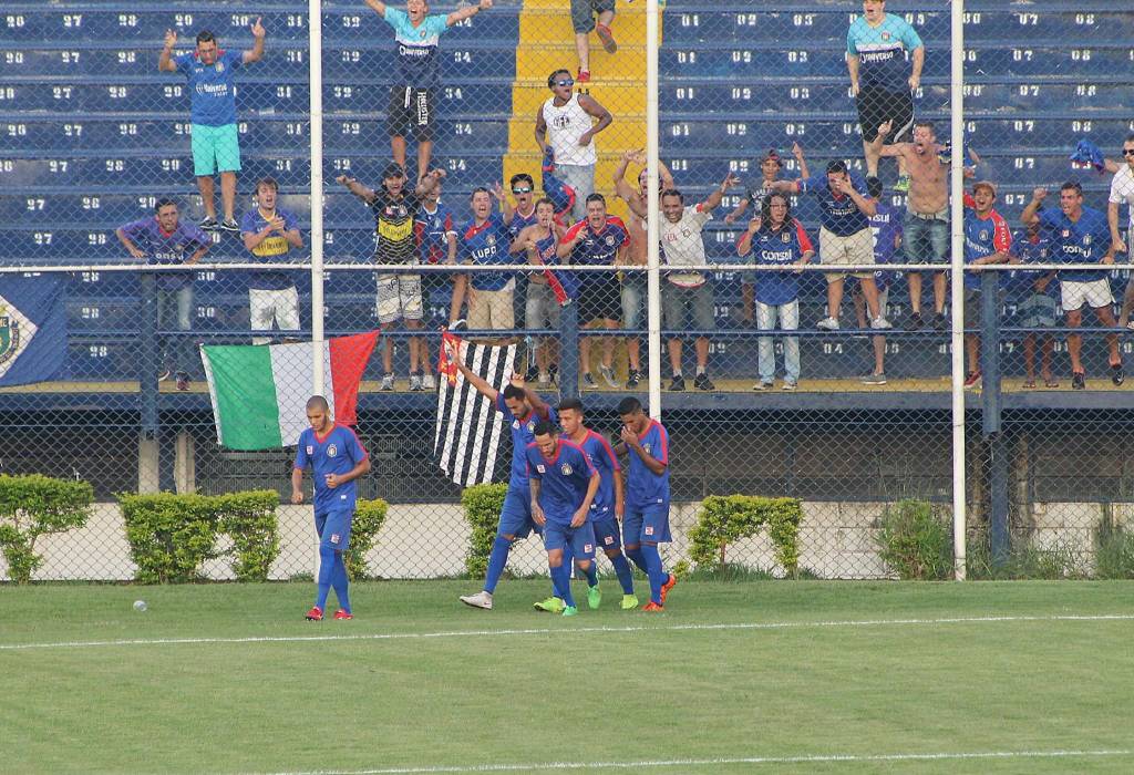 O São Caetano venceu o Guarani no Anacleto Capanella e assumiu a liderança da Série A2 (Foto: Divulgação/ADSC)