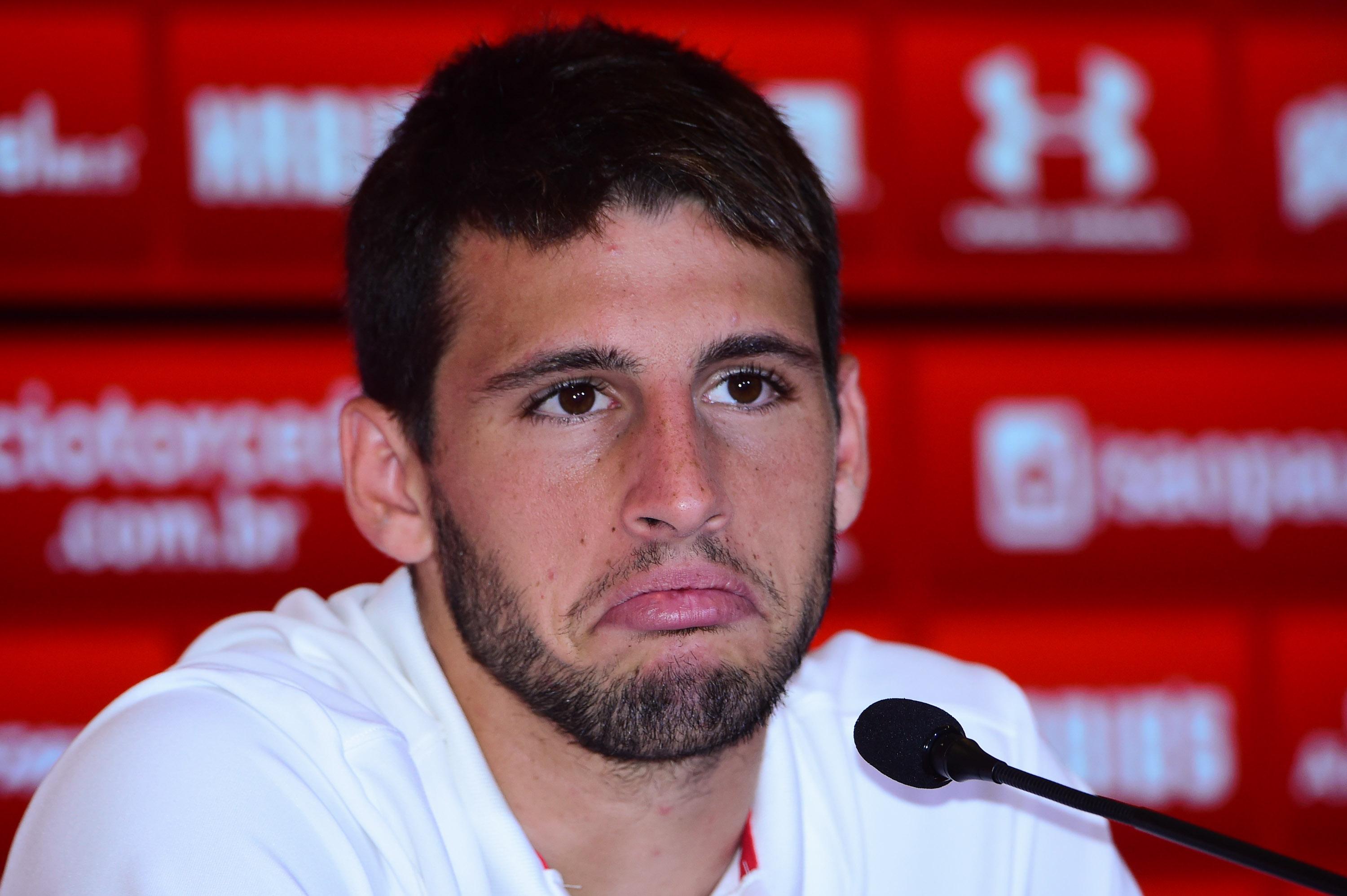 Calleri sai em defesa de Bauza e diz não haver favorecimento a ...