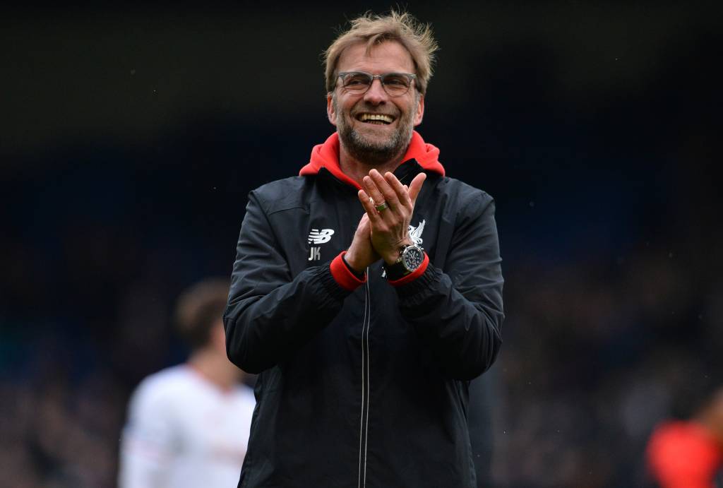 O técnico Jürgen Klopp aposta suas fichas na Liga Europa, como chance de título na temporada (Foto: Glyn Kirk/AFP)