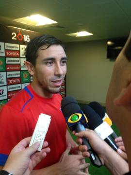 Lateral direito Fucile tem passagem pelo Santos