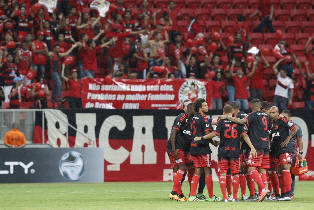 O Flamengo busca uma vitória na estreia da Taça Guanabara, contra o Madureira (Foto: Gilvan de Souza/CRF)