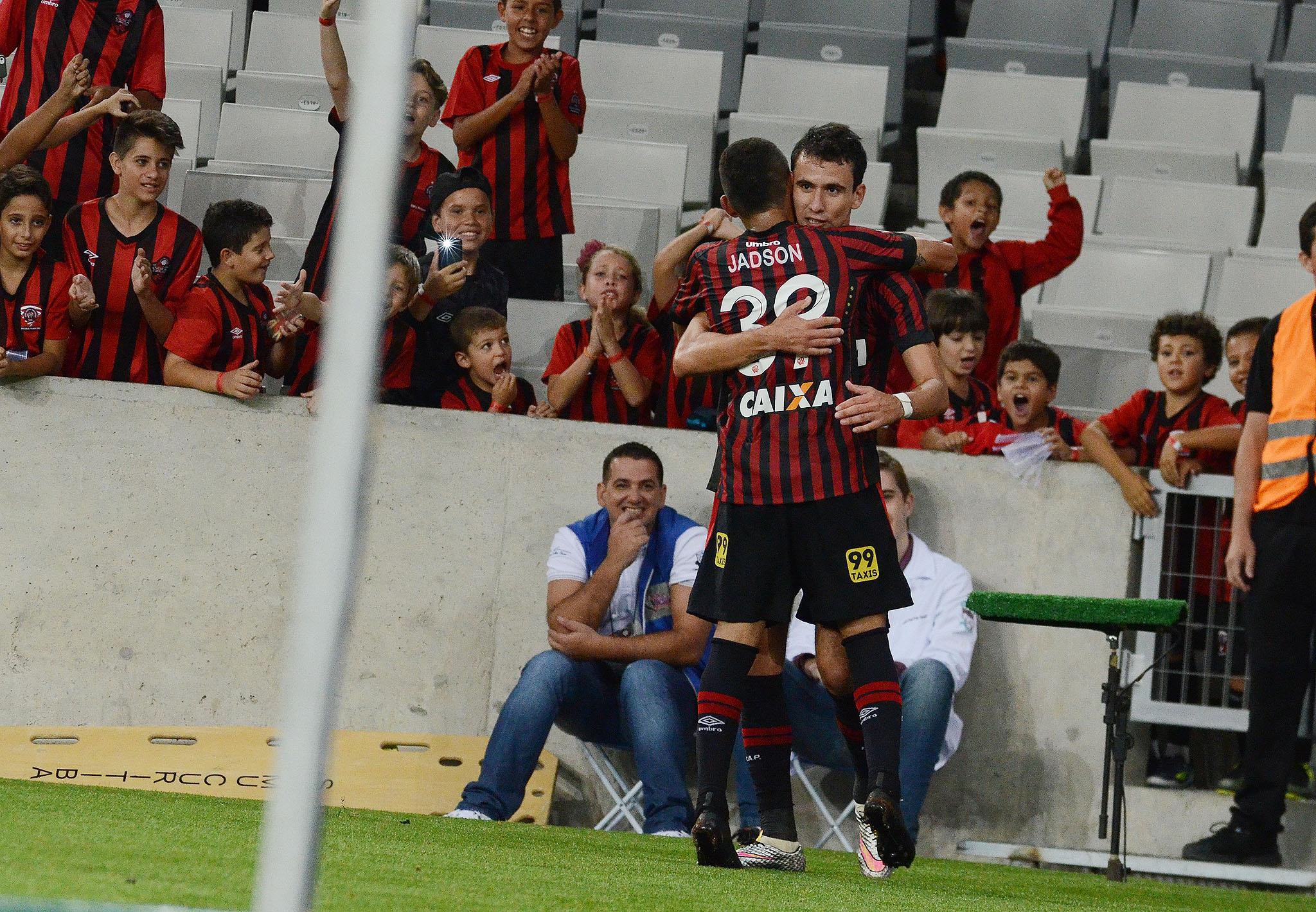 Atlético-PR garantiu vaga na próxima fase (Foto: Gustavo Oliveira / Site Oficial)