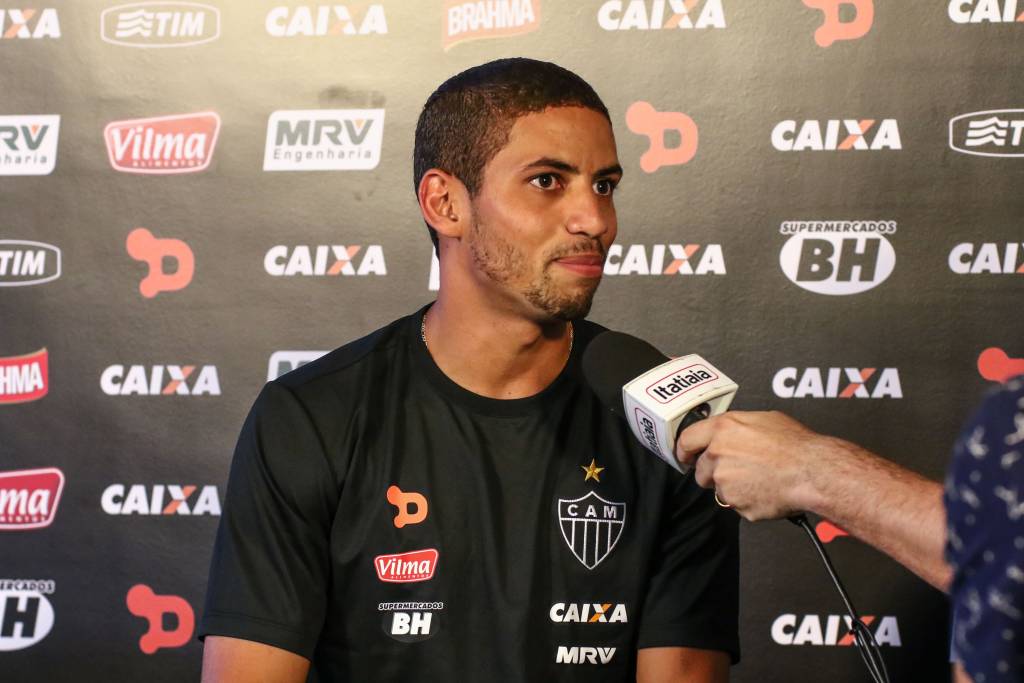 Formado na base, Gabriel mostrou personalidade no clássico deste domingo (Bruno Cantini/CAM)