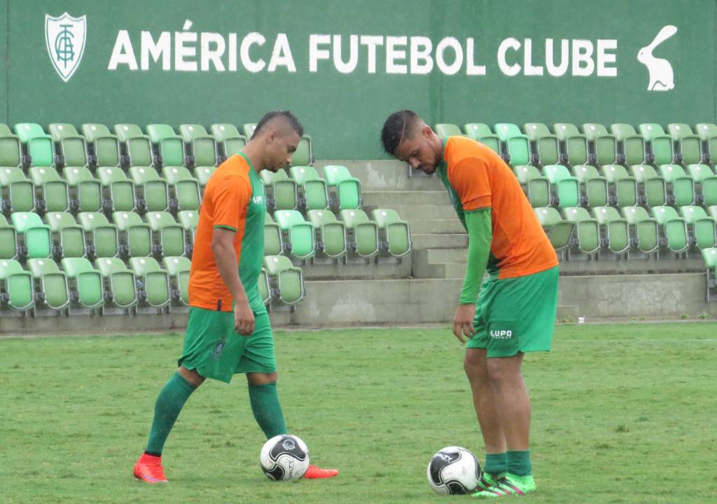 Em Tombos, Coelho buscará a primeira vitória fora de casa em 2016 (Carlos Cruz/AFC)