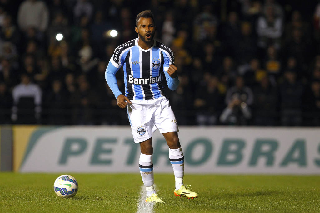 Sem espaço no Grêmio, Fernandinho também está na mira do Sport e do Santa Cruz (Lucas Uebel/Grêmio)