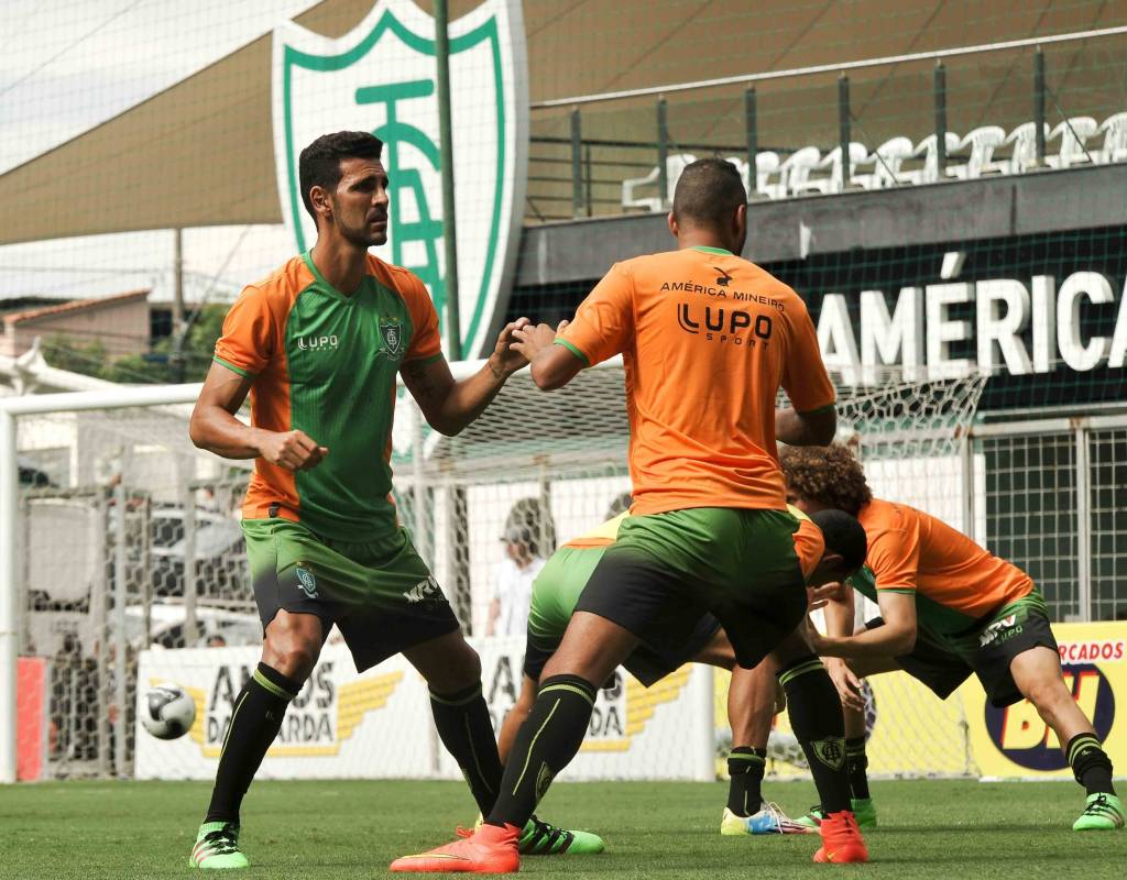 Guerreiro pede que time emende uma sequência positiva, começando por este sábado (Carlos Cruz/AFC)