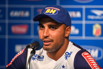 Deivid sobre Robinho: "Agora é meu rival e quero ganhar" (Pedro Vilela/Light Press)