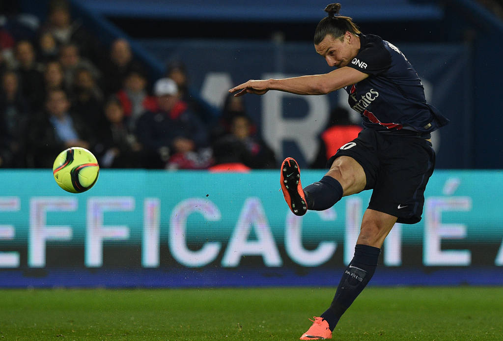 Estrela do Paris-Saint-Germain pode pintar no futebol inglês (FRANCK FIFE / AFP 