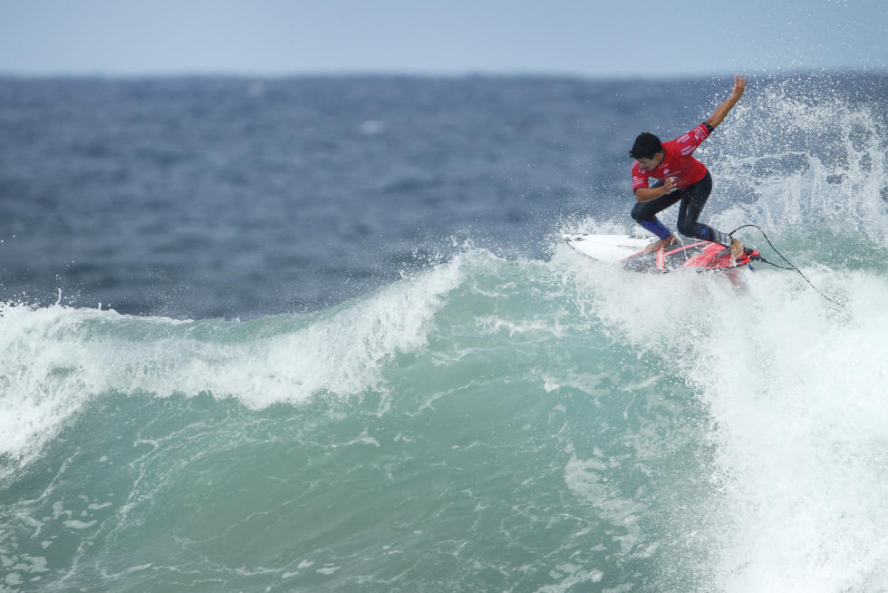 Ítalo Ferreira garantiu vaga na próxima fase (Foto: Kirstin Scholtz/WSL)
