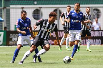 Volante confirmou entrada na equipe titular no clássico contra o Cruzeiro (Bruno Cantini/CAM)