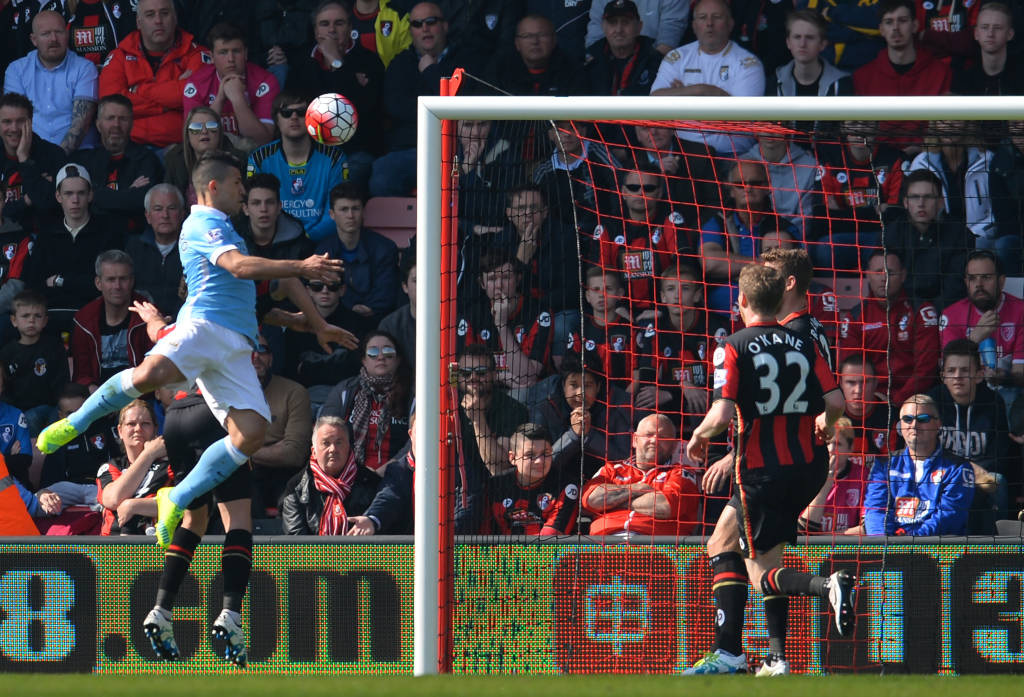Aguero marcou o terceiro gol do City (Foto: Glyn Kirk/AFP)