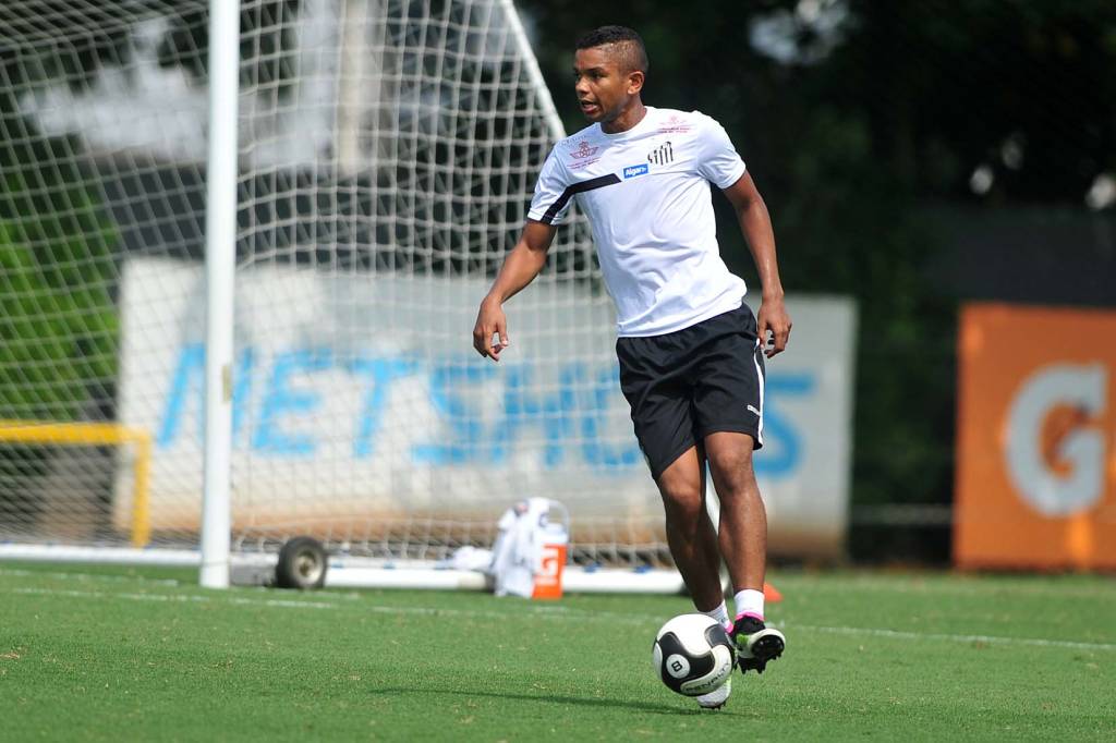 David Braz foi o único jogador confirmado por Dorival para o jogo deste domingo (Foto: Ivan Storti)