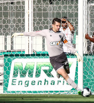 Recuperado de cirurgia, goleiro voltar a atuar após cinco jogo de ausência (Bruno Cantini/CAM)