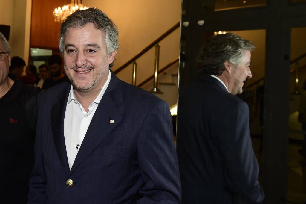 Paulo Nobre, presidente do Palmeiras, elogiou o centroavante Fred (Foto: Fernando Dantas/Gazeta Press)