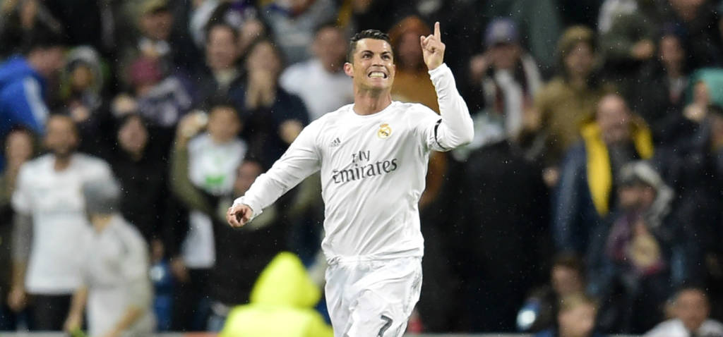 Cristiano Ronaldo não poupou elogios ao técnico do Real Madrid, Zinedine Zidane (Foto: Javier Soriano/AFP)