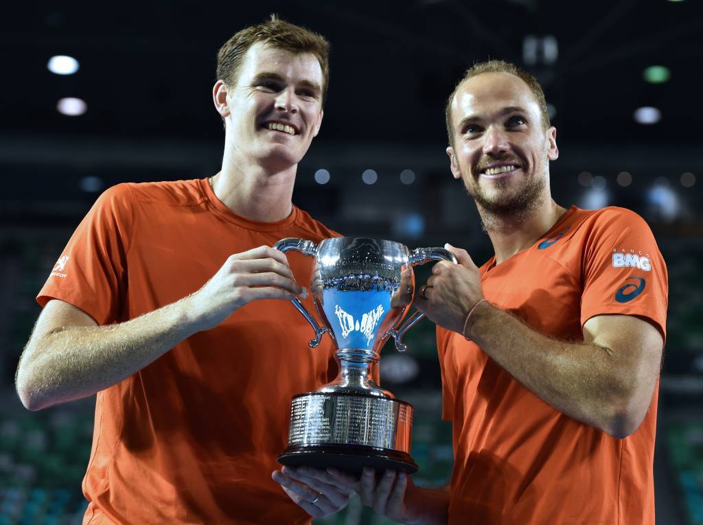 A parceria entr Murray e Soares rendeu a conquista do primeiro Grand Slam do ano, o Aberto da Austrália (Foto: Saeed Khan/AFP) 