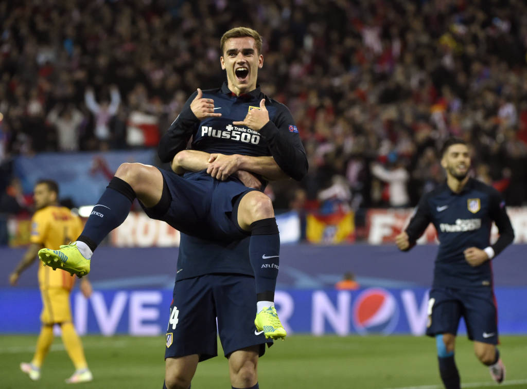 Griezmann marcou os dois do Atlético (Foto: Gerard Julien/AFP)