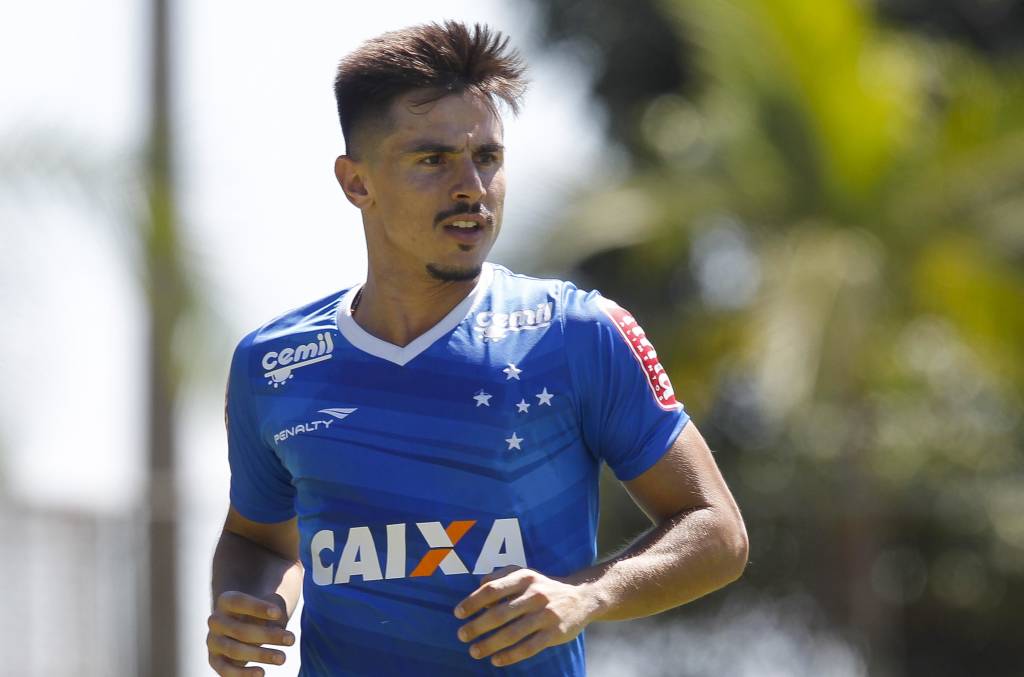 Atacante diz treinadores de estilo "durão"estão perdendo espaço (Washington Alves/Light Press)