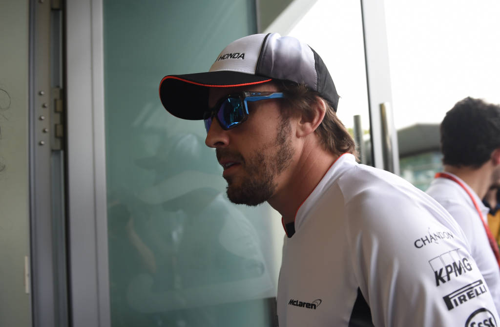 Alonso sempre disputou o Grand Prêmio da China desde 2004 (Foto: Greg Baker/AFP)