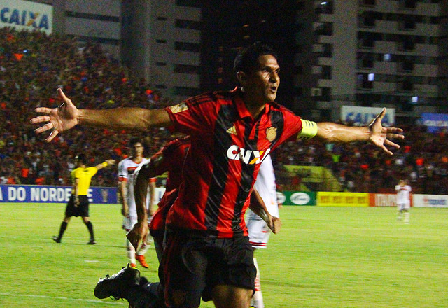 Durval marcou o gol do Sport contra o Campinense na Ilha do Retiro. (Foto: Williams Aguiar/Sport Club do Recife)