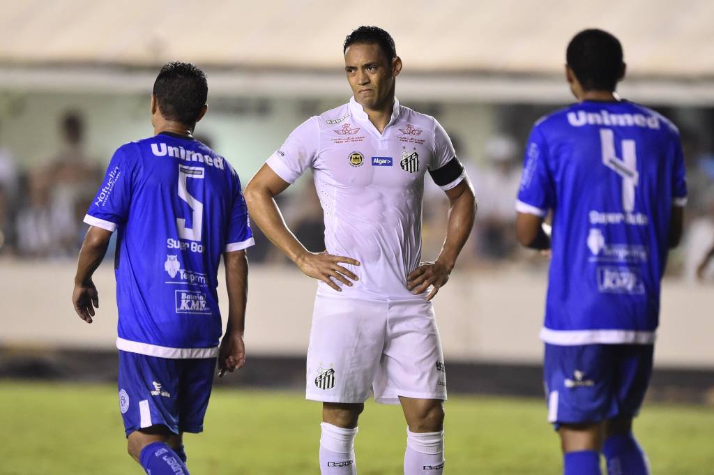 Um dos líderes do elenco santista, Ricardo Oliveira se colocou à disposição para ir ao Amapá (foto: Fernando Dantas/Gazeta Press)