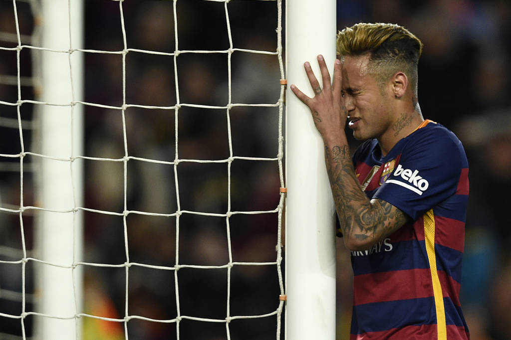 Barcelona perdeu os últimos três jogos (Foto: LLUIS GENE / AFP)