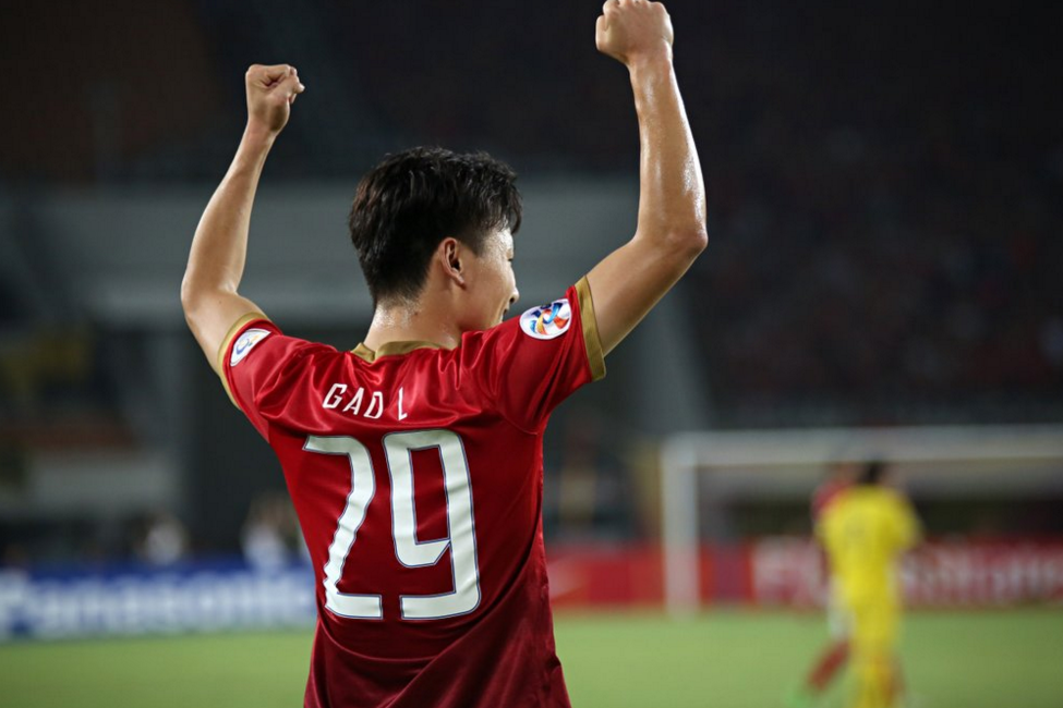 Sem Ricardo Goulart, Guangzhou goleou e assumiu a ponta (Foto:Reprodução/Twitter)