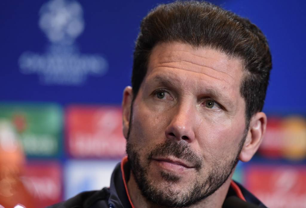 Atletico Madrid's Argentinian coach Diego Simeone gives a press conference at the Vicente Calderon stadium in Madrid on April 26, 2016 on the eve of their UEFA Champions League semi-final first leg football match Club Atletico de Madrid vs Bayern Munich. / AFP PHOTO / JAVIER SORIANO
