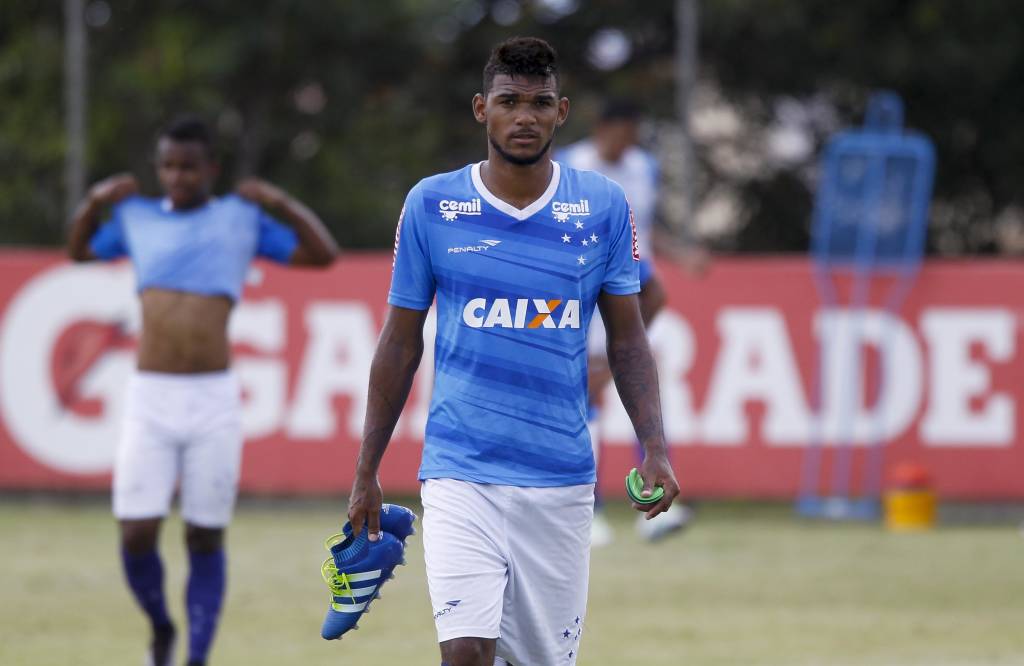 Bruno Viana vinha ganhando espaço no elenco cruzeirense (Washington Alves/Light Press)