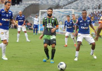 Meia Tony é um dos desfalques do Coelho para este domingo (Carlos Cruz/AFC)