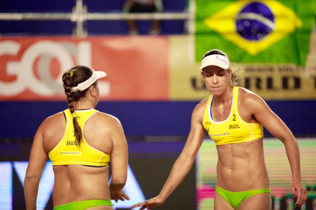 A dupla Juliana e x (Foto: Paulo Frank/CBV)