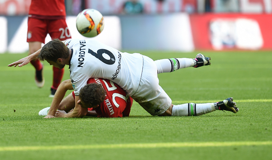 Bayern encontrou dificuldades contra o Borussia Mönchengladbach (foto: Christof Stache/AFP)