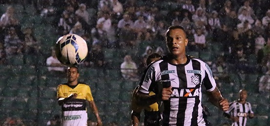 França cegou ao Figueirense em 2014 (Foto: Divulgação/Figueirense)