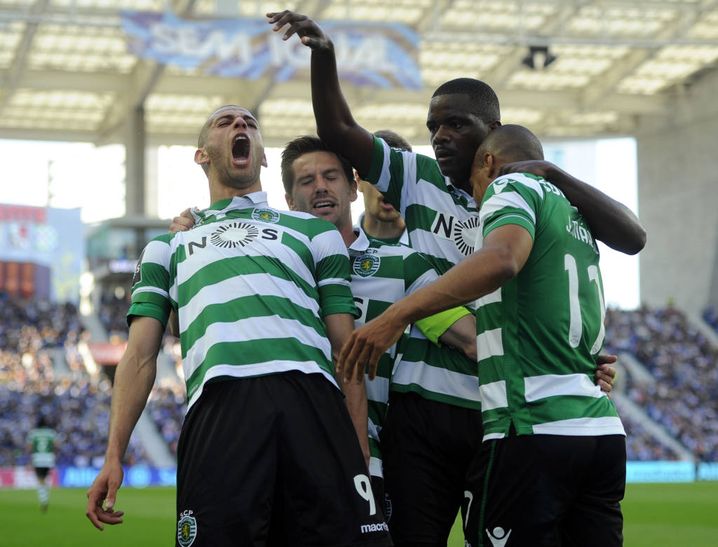 Os comandados de Jorge Jesus precisam da vitória para continuarem com chances de título (Foto: Miguel Riopa/AFP)