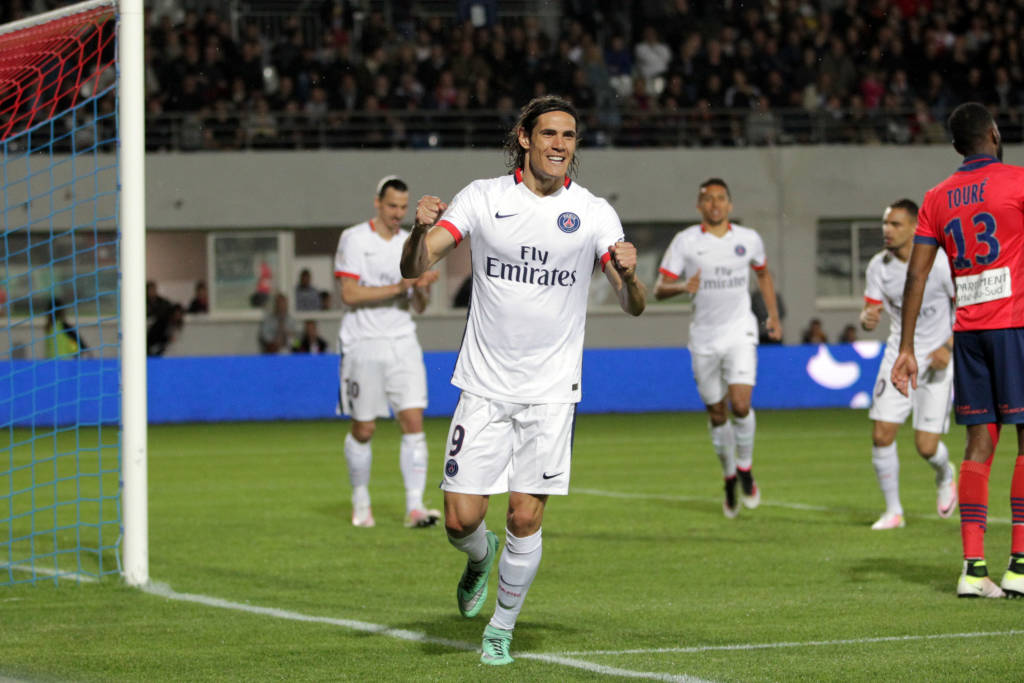 Centroavante uruguaio brilha e garante mais uma vitória para os parisienses (Foto: Pascal Pochard-Casablanca/ AFP 