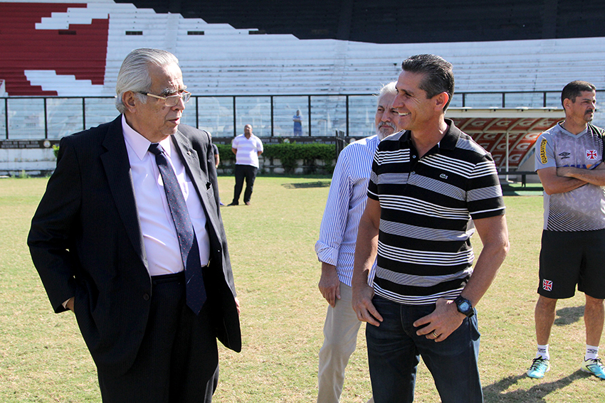 Técnico do Vasco pede reforços para Brasileirão (Foto: Paulo Fernandes/Vasco)