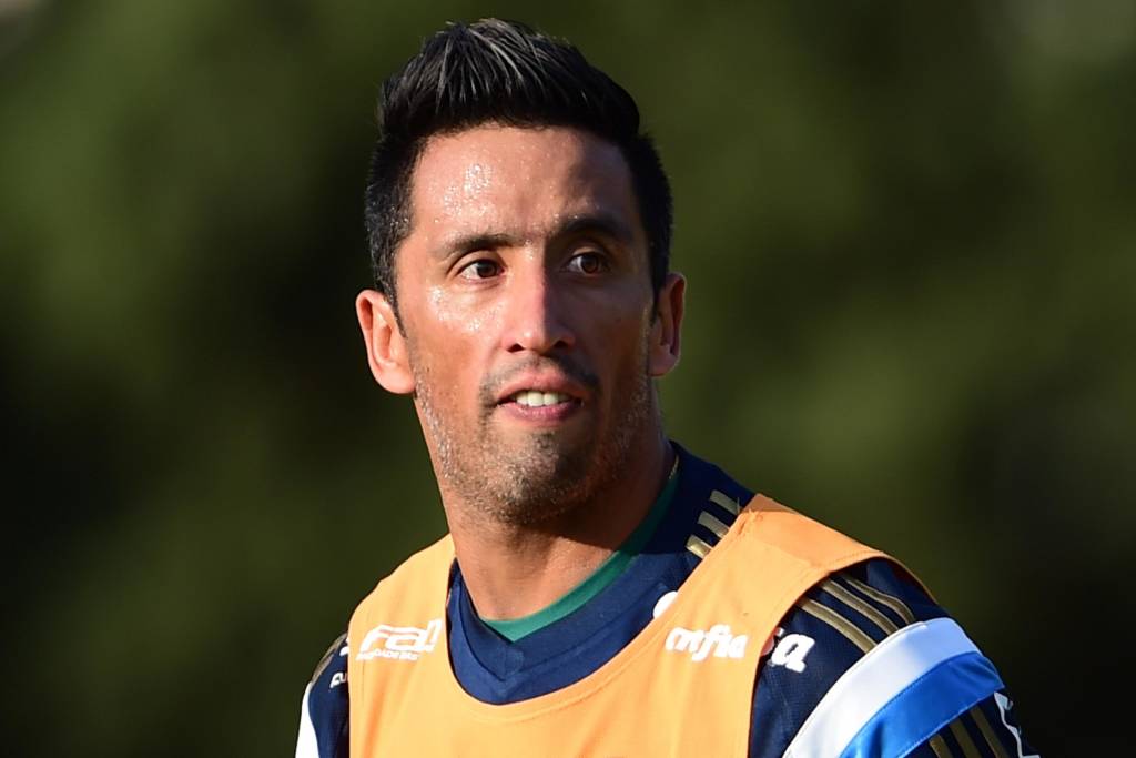 Barrios ficou fora da lista do Paraguai para a Copa América (Foto: Djalma Vassão/Gazeta Press)